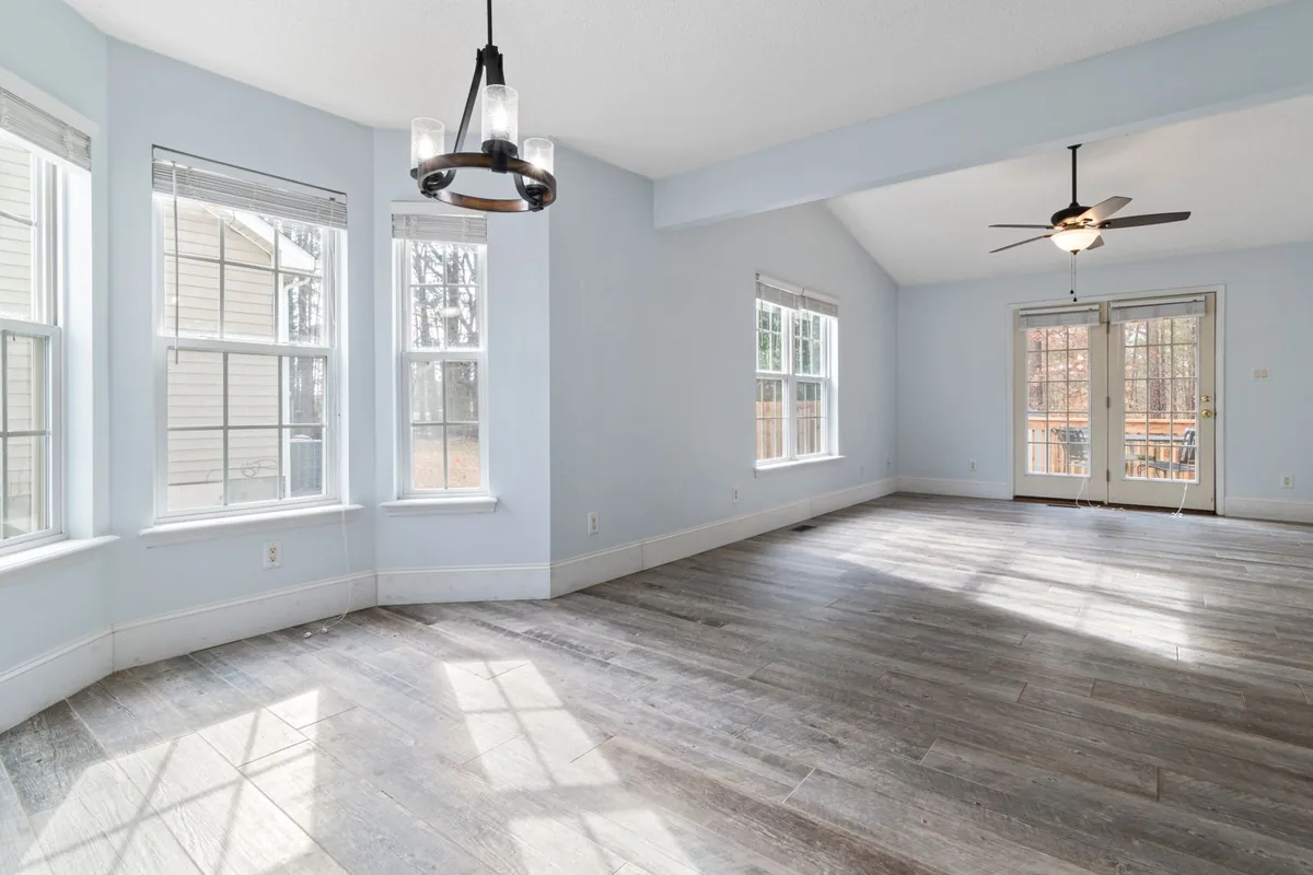 Clean, safe room after biohazard cleanup in Rosedale Heights, Atlanta, GA